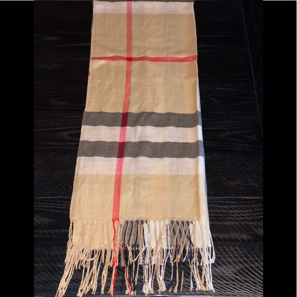 Stylish scarf - Picture 4 of 5